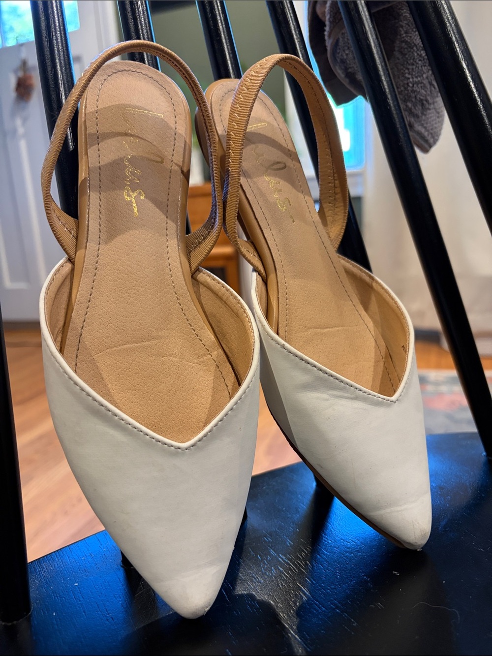 Lulu’s Pointed Toe Slingback Flats